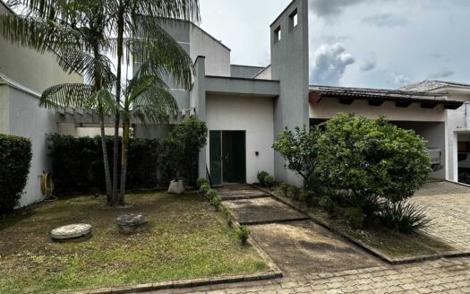 Casa em Condomínio