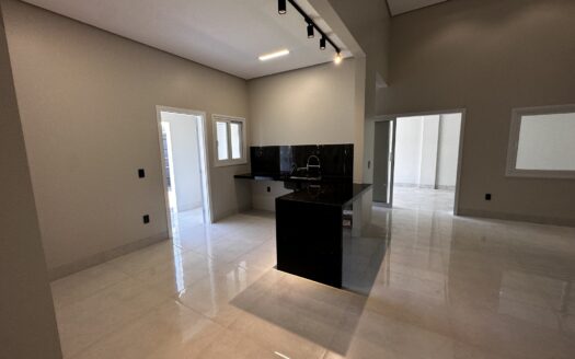 Casa Alto Padrão de 4 Suítes