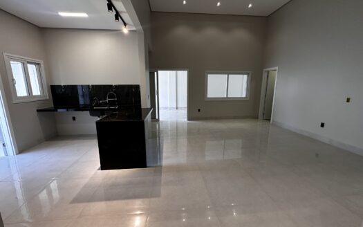 Casa Alto Padrão de 4 Suítes