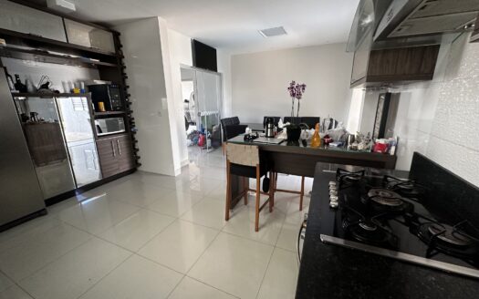 Sobrado de 4 Quartos