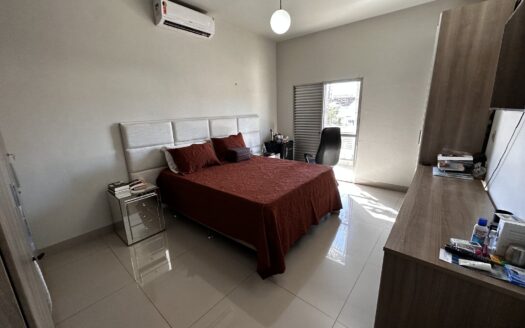 Sobrado de 4 Quartos