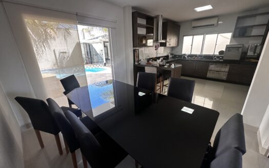 Sobrado de 4 Quartos