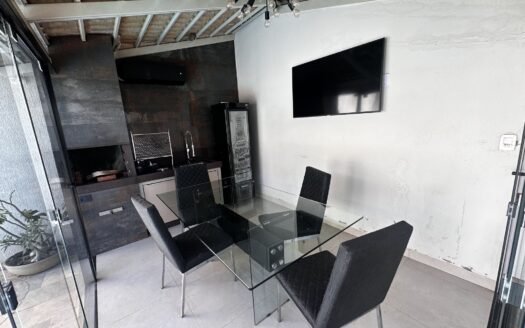 Sobrado de 4 Quartos