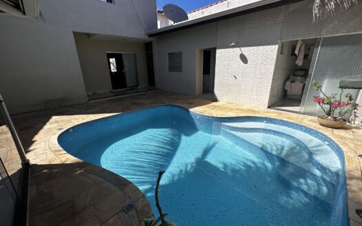 Sobrado de 4 Quartos