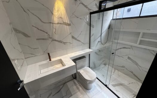 Casa de 5 Suítes na 106 Norte