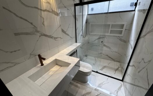 Casa de 5 Suítes na 106 Norte