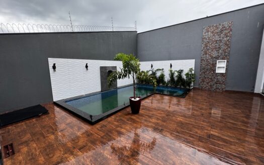 Casa de 5 Suítes na 106 Norte