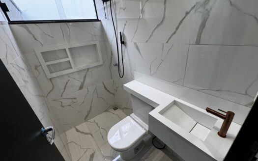 Casa de 5 Suítes na 106 Norte