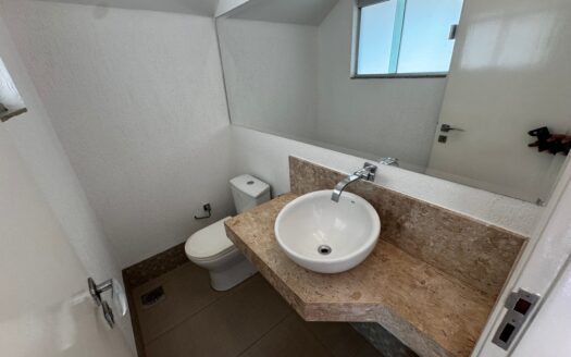 Sobrado em Condomínio 4 Suítes