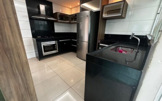 Sobrado em Condomínio 4 Suítes