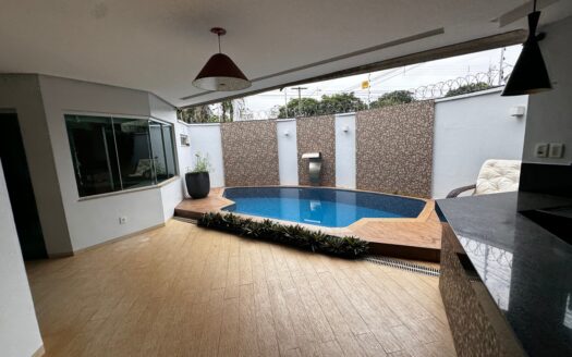 Sobrado em Condomínio 4 Suítes