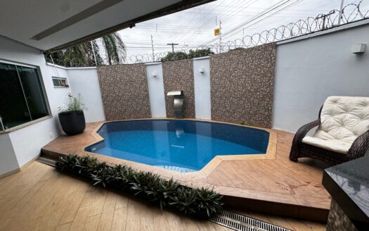 Sobrado em Condomínio 4 Suítes