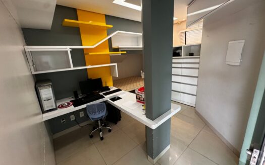 Sobrado em Condomínio 4 Suítes