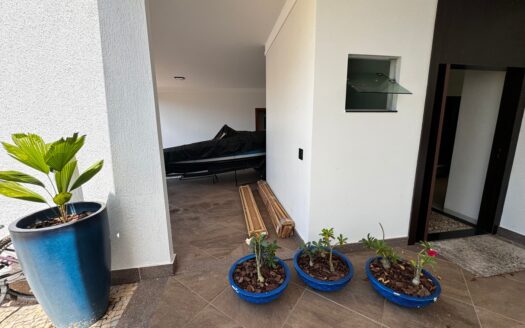 Casa de 4 Suítes e Escritório