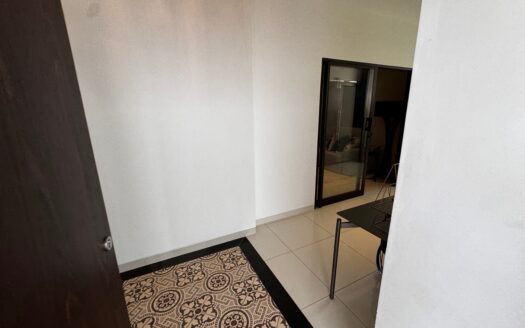 Casa de 4 Suítes e Escritório