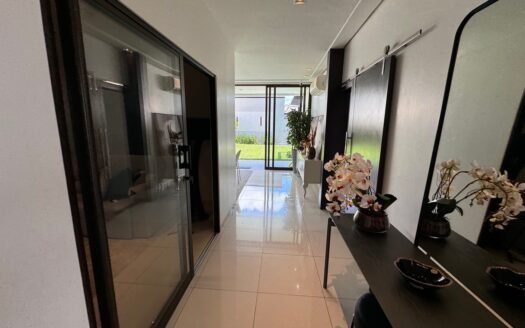 Casa de 4 Suítes e Escritório