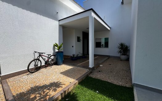 Casa de 4 Suítes e Escritório