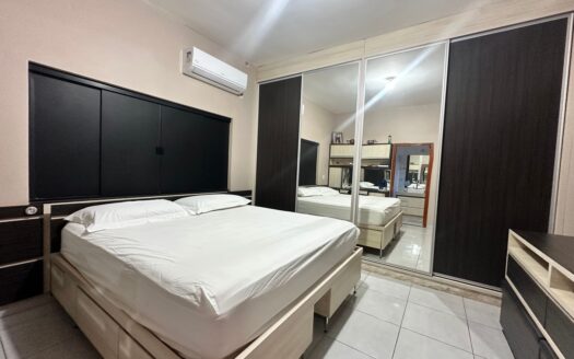 Casa de 3 Quartos Mobiliada