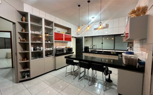 Casa de 3 Quartos Mobiliada