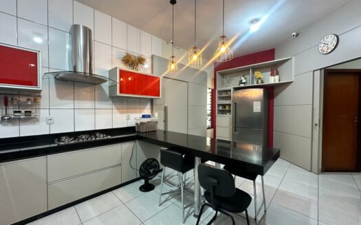 Casa de 3 Quartos Mobiliada