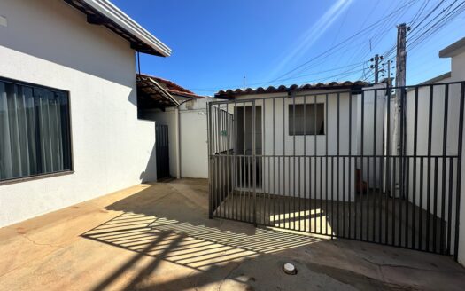 Casa de 3 Quartos Mobiliada