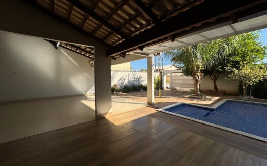 Sobrado de 5 Suítes Plenas