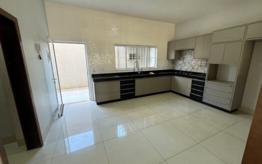 Sobrado de 5 Suítes Plenas