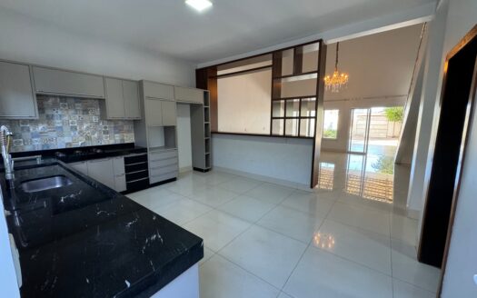 Sobrado de 5 Suítes Plenas