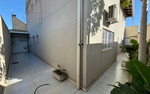 Sobrado de 5 Suítes Plenas