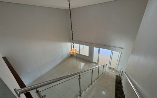 Sobrado de 5 Suítes Plenas