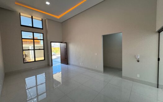 Casa com Piscina e Churrasqueira