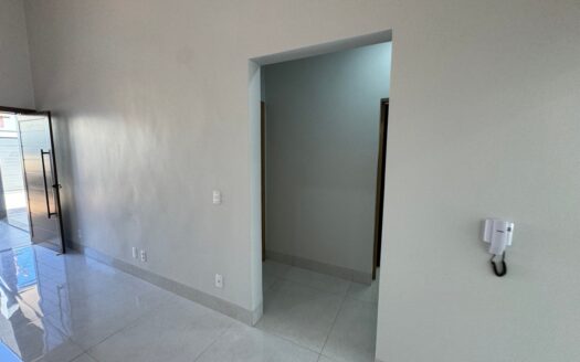 Casa com Piscina e Churrasqueira