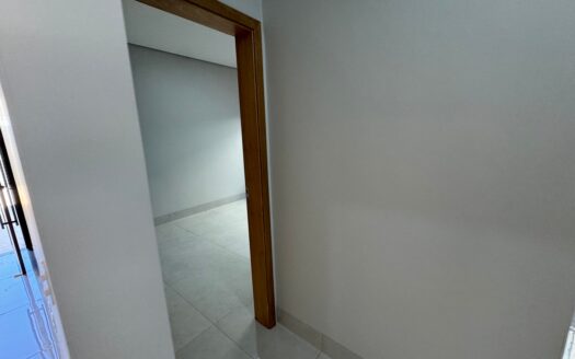 Casa com Piscina e Churrasqueira