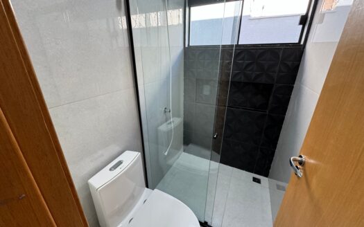 Casa com Piscina e Churrasqueira