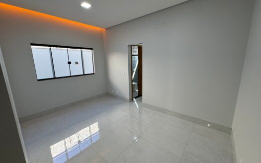 Casa com Piscina e Churrasqueira