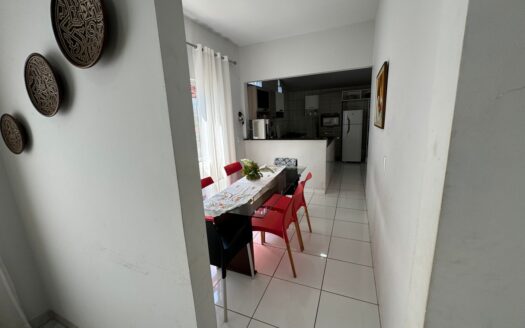 Casa com Escritório