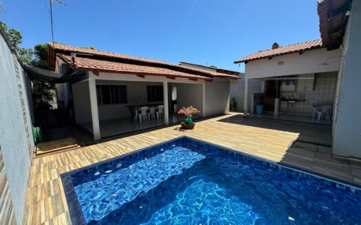 Casa com Escritório