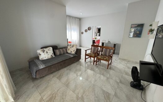 Casa com Escritório