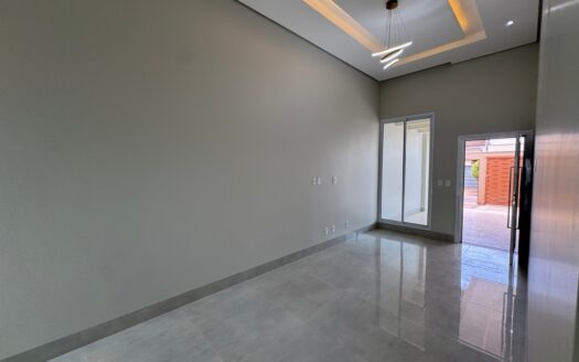 Casa com 3 Suítes e Piscina