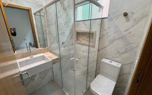 Casa com 3 Suítes e Piscina