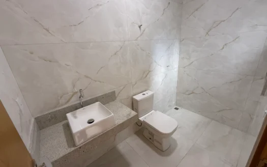 Casa Nova de 3 Quartos