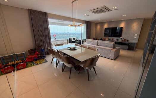 Apartamento de 4 Suítes