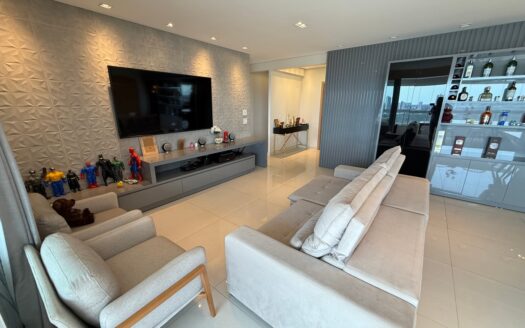 Apartamento de 4 Suítes