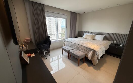 Apartamento de 4 Suítes