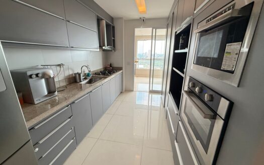 Apartamento de 4 Suítes