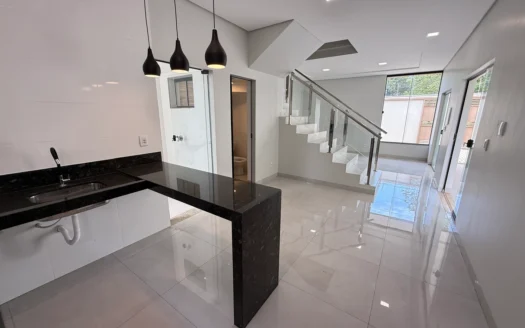 Sobrado de 3 Suítes