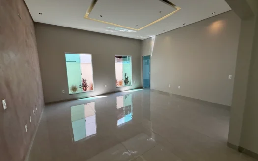 Casa de 3 Quartos no Centro