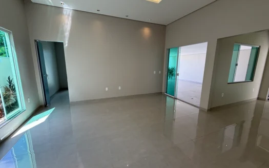 Casa de 3 Quartos no Centro