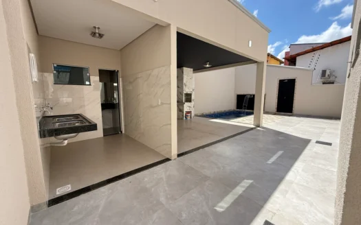 Casa de 3 Quartos no Centro