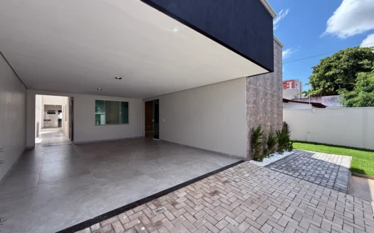 Casa de 3 Quartos no Centro